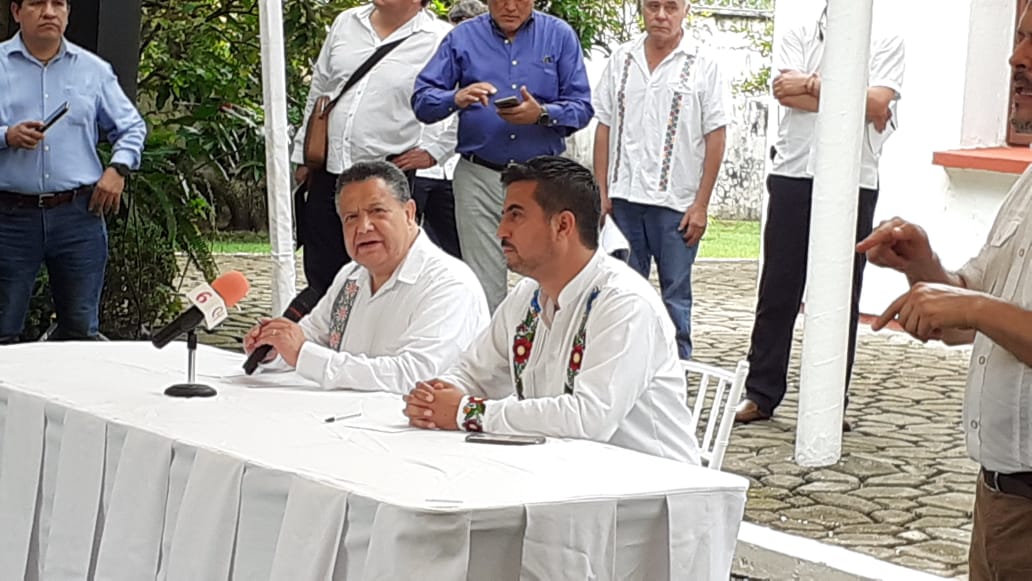 El gobernador Julio Menchaca, aseguró que habrá una investigación a fondo de cada uno de los ayuntamientos (Teodoro Santos)