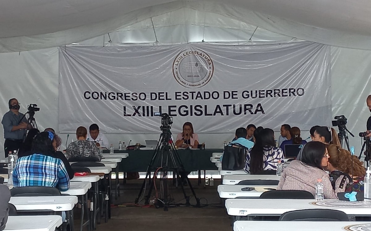 Héctor Apreza Patrón, coordinador del PRI, reconoció que estuvo de acuerdo con la medida. | Especial