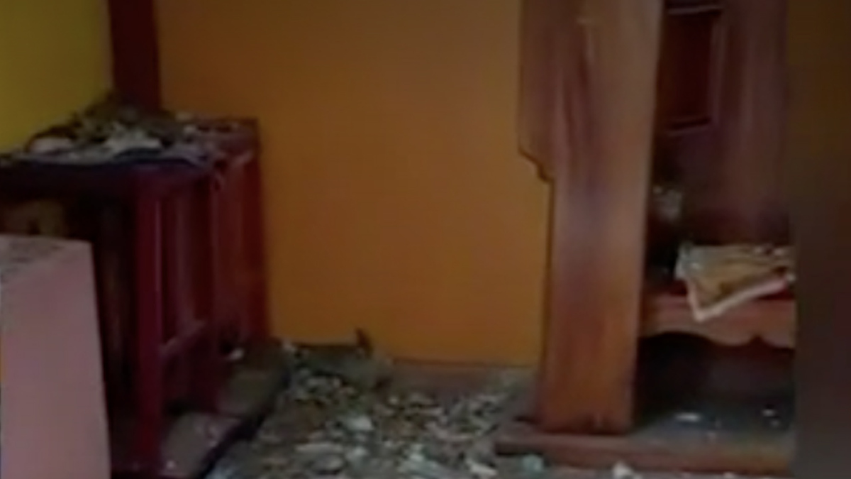 Se reportan daños en 400 viviendas y edificios en Michoacán tras sismo de 7.7