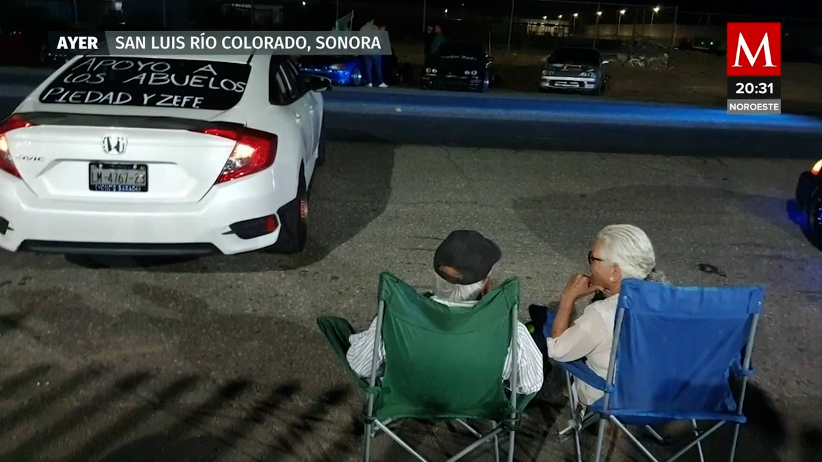 Abuelitos reciben donativo de miles de pesos trasrobo de su auto