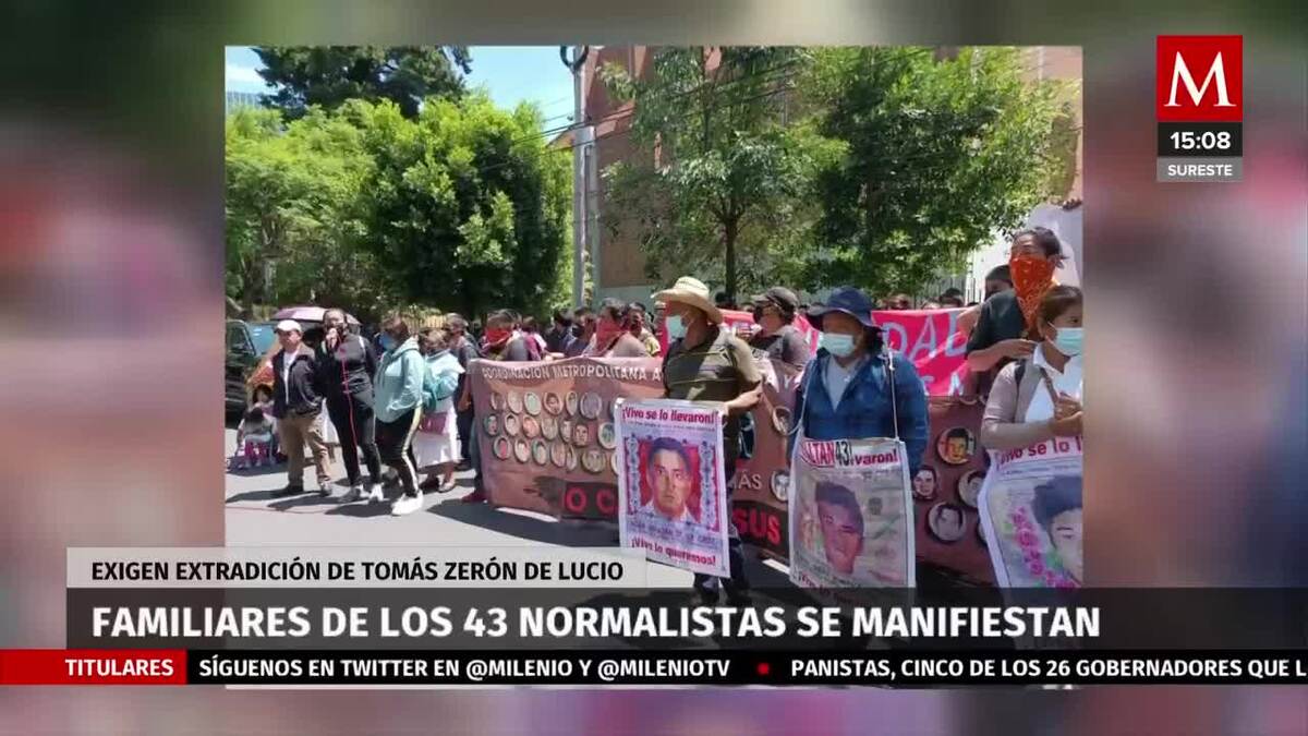 Familiares de los 43 se manifiestan en Cdmx- Grupo Milenio