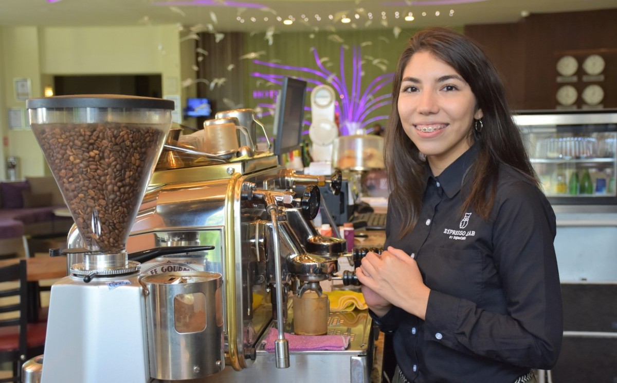 Jennifer Marlene Borrego Alamilla, barista de Tamaulipas.