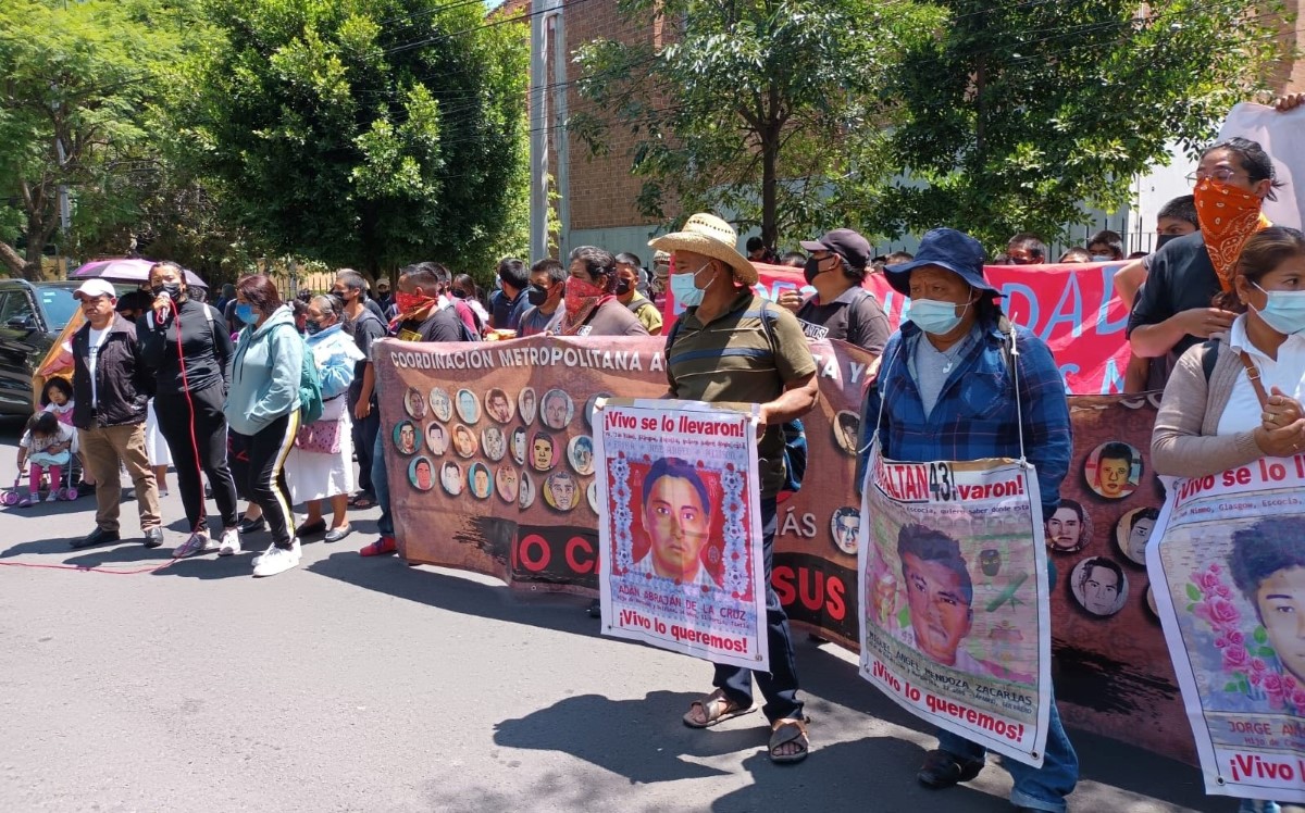 Los papás de los 43 exigen la extradición de Tomás Zerón de Lucio. | Carlos Tejeda