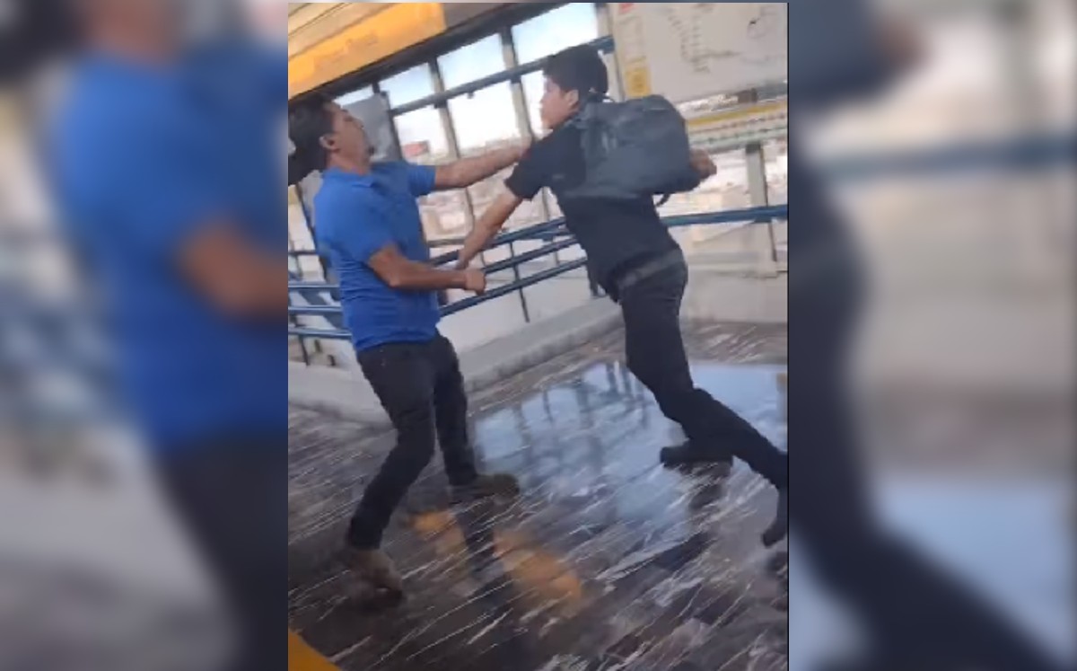 La pelea fue captada por usuarios del Metro / Especial