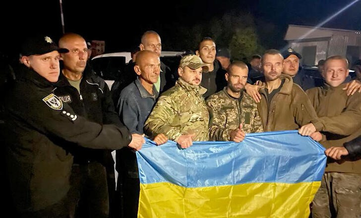Los militares fueron canjeados con Rusia con decenas de prisioneros. (Reuters)