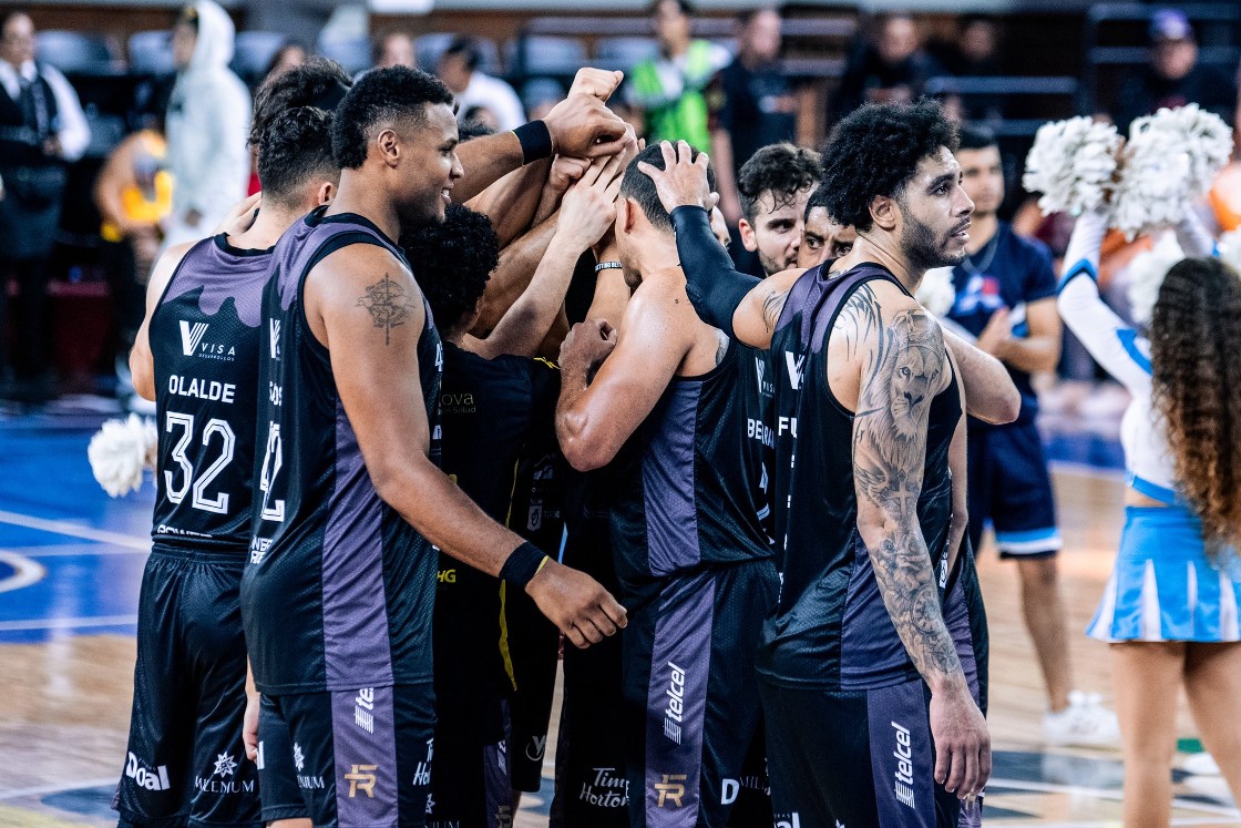 Jugadores de Fuerza Regia