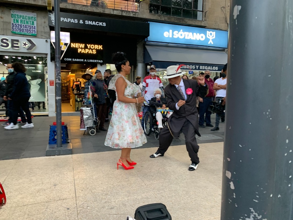 columna de Humberto Ríos