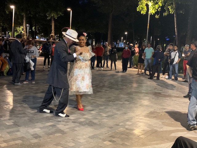 columna de Humberto Ríos