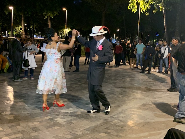 columna de Humberto Ríos