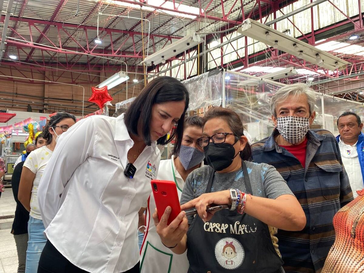Lía Limón visitó diferentes mercados | Especial