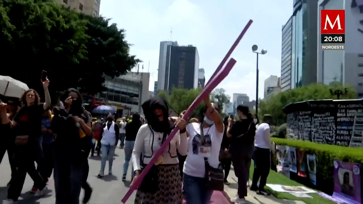 Celebran aniversario de la Glorieta de las Mujeres que Luchan