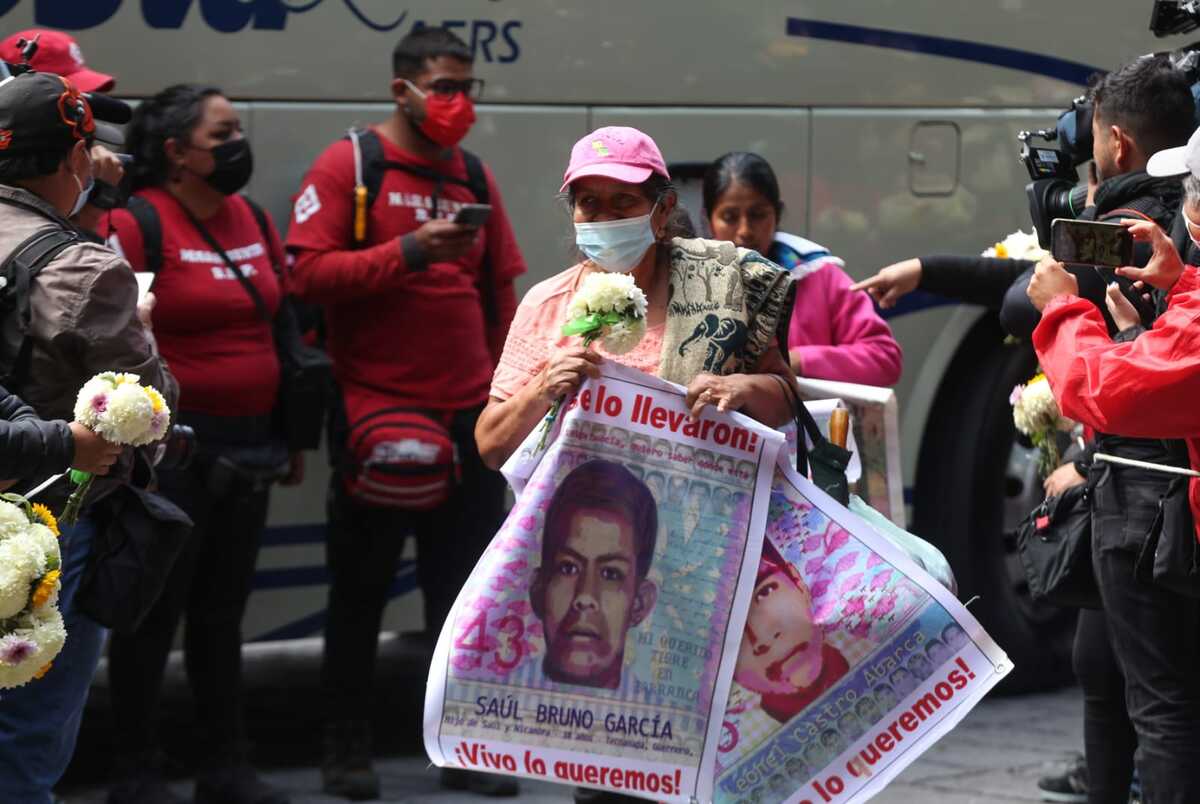 manifestación por caso Ayotzinapa 2022