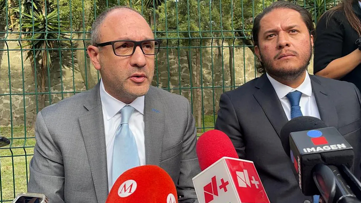 Abogados de militares exigen a Encinas no politizar indagatorias
