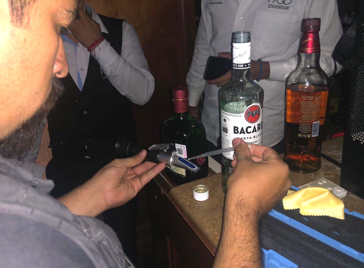 Control de Padrones asegura que se han detectado jóvenes con niveles de alcohol muy altos. (Especial)