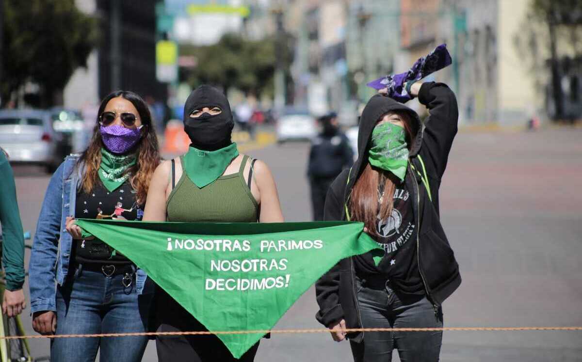 https://images.milenio.com/BToinGK6zya0pv2pYQsK-6k6gVg=/958x596/uploads/media/2022/09/27/feministas-aborto-legal-tania-contreras_0_53_1200_747.jpeg