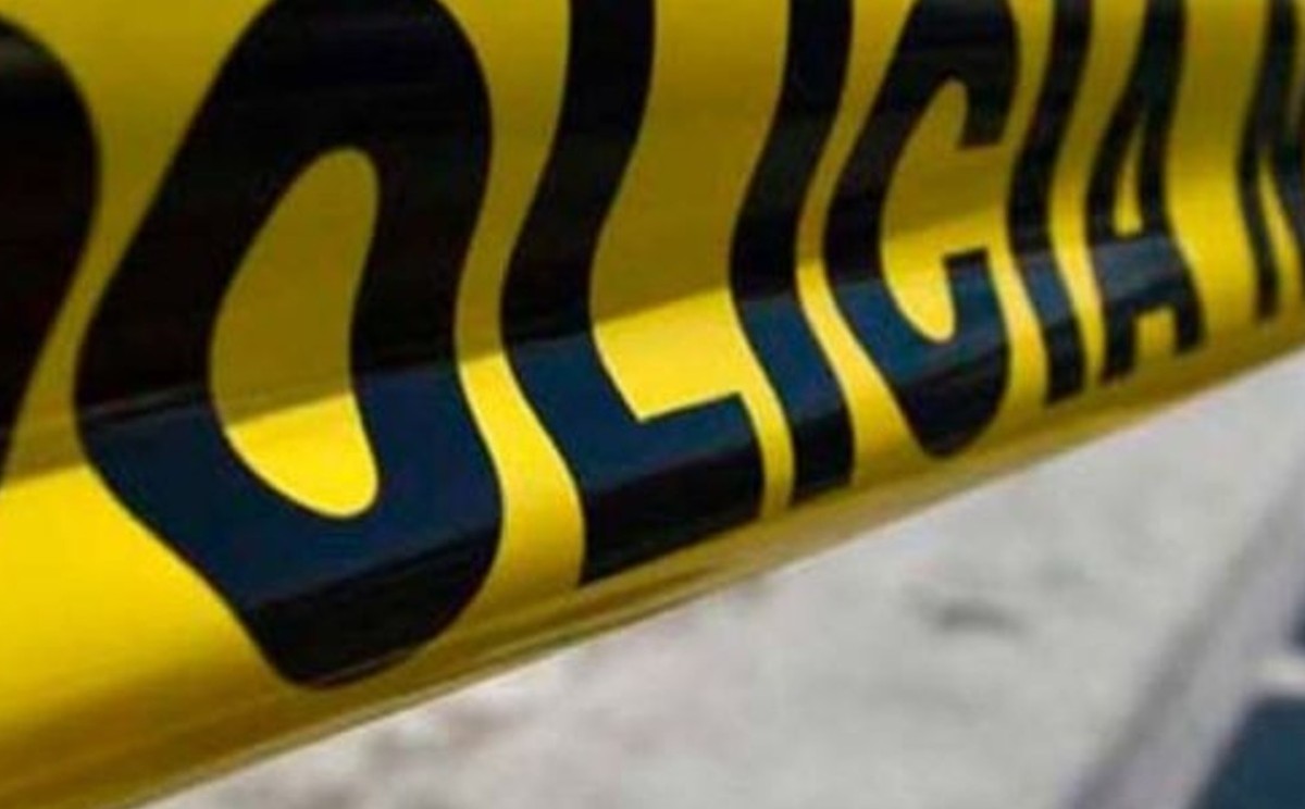 La víctima ingreso al negocio para escapar e sus agresores. (Especial)