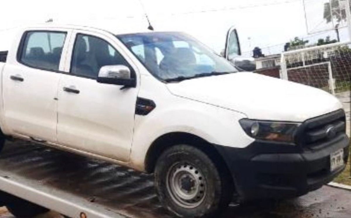 Las autoridades le decomisaron armas, así como la camioneta en la que viajaba. | Especial