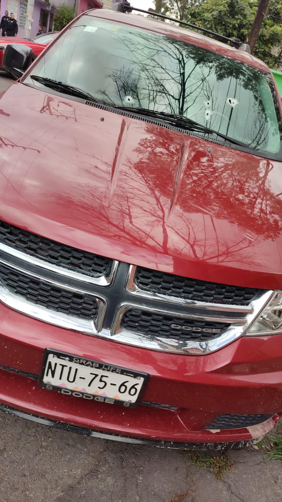 Camioneta en la que huyeron los agresores