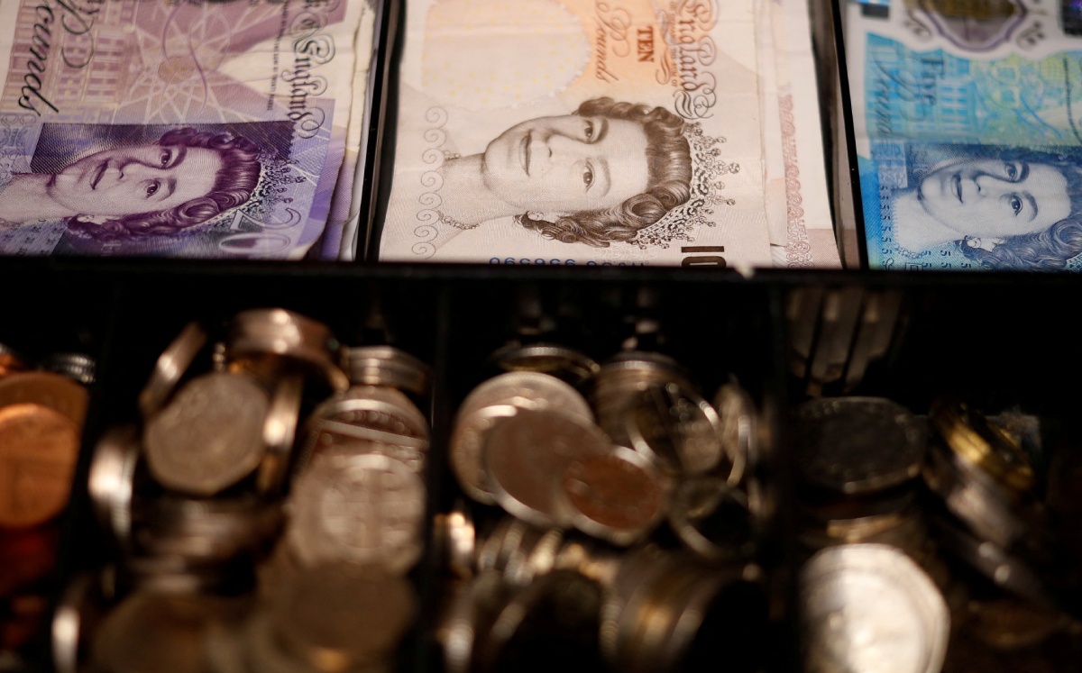 Los analistas esperan que la libra siga siendo volátil. Foto: (Reuters)