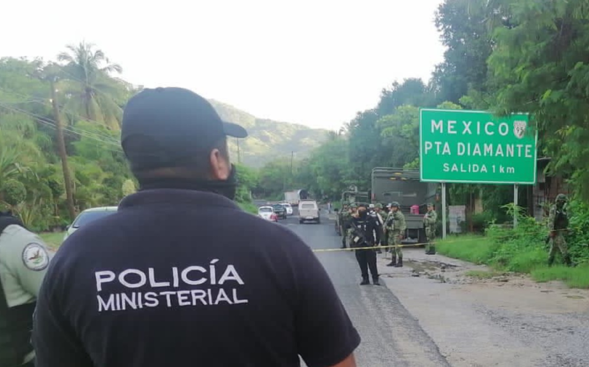 El conductor no resulto herido tras el ataque. (Especial)
