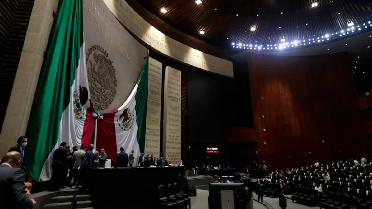 Inicia discusión para eliminar horario de verano