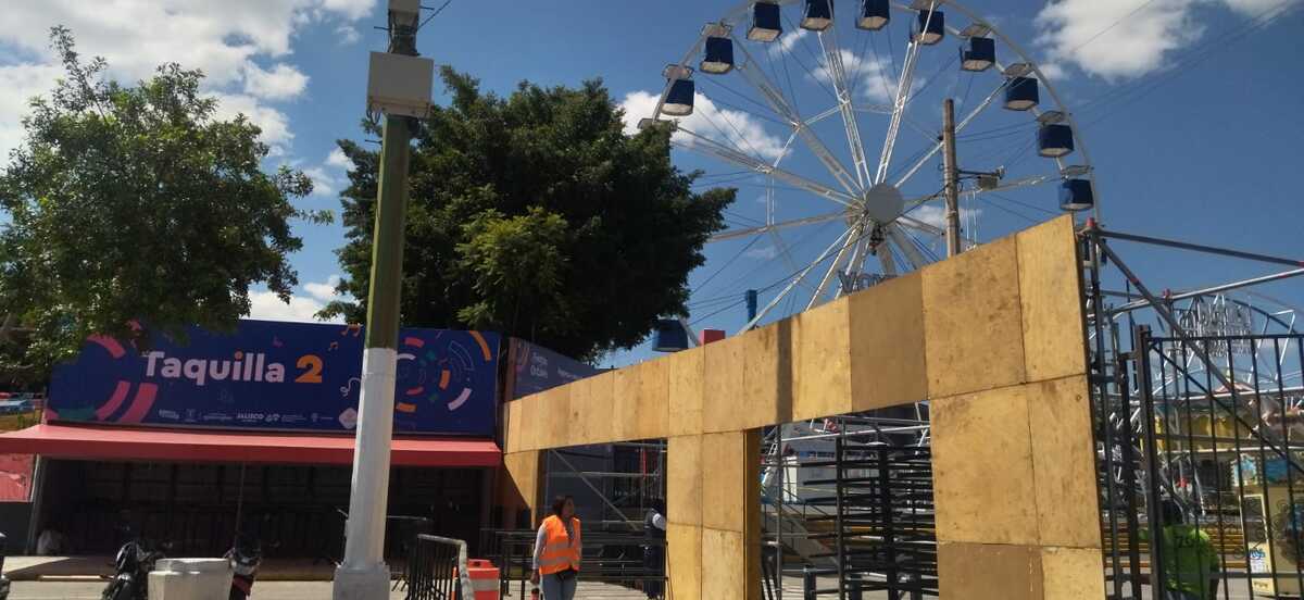 Se trabaja a marchas forzadas para le montaje de Fiestas de Octubre: (Diana Barajas)