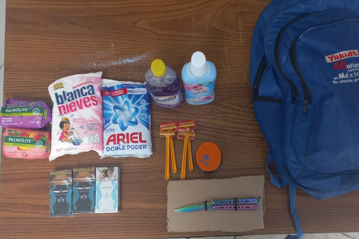 Sujeto armado asalta miscelánea en Torreón, llevaba productos de limpieza. | Especial