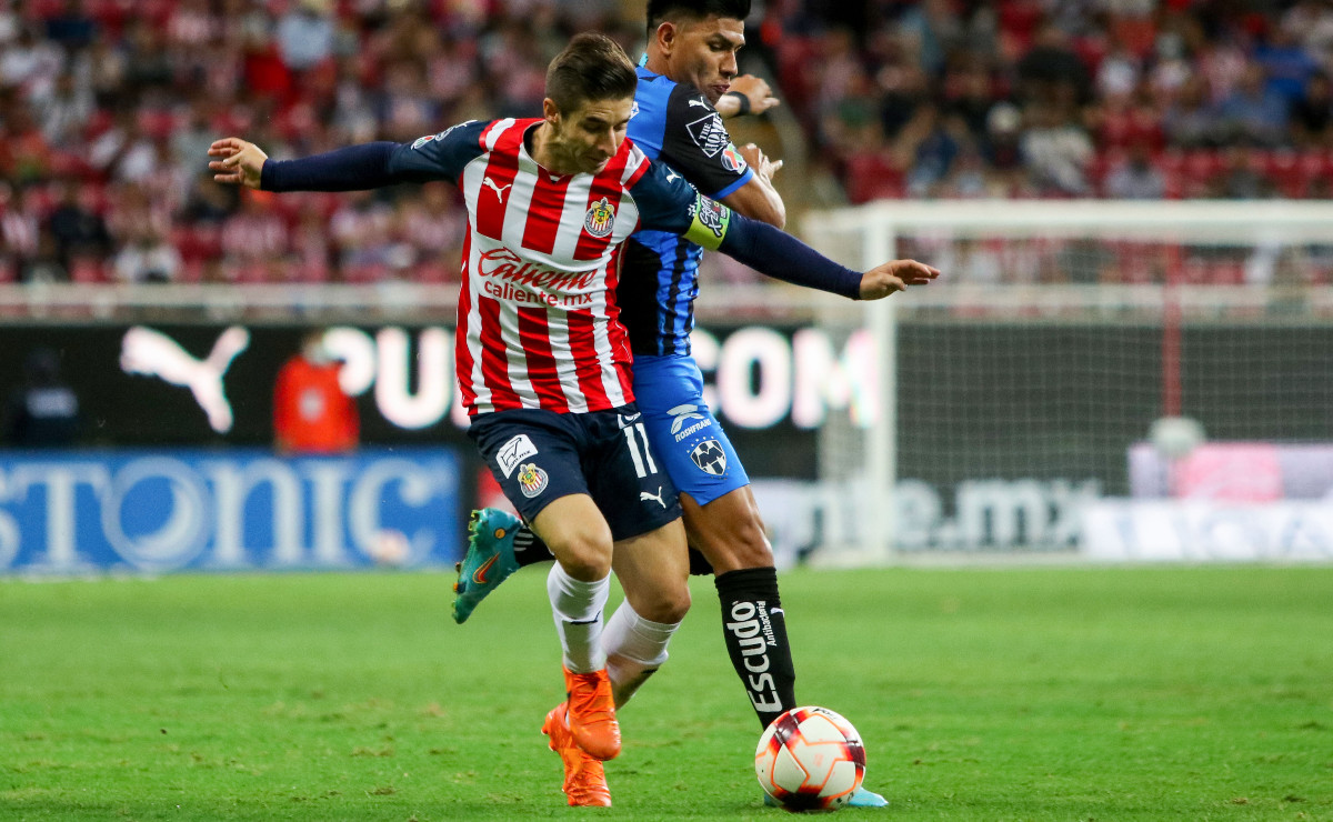 Isaac Brizuela, jugador de Chivas (Imago7)
