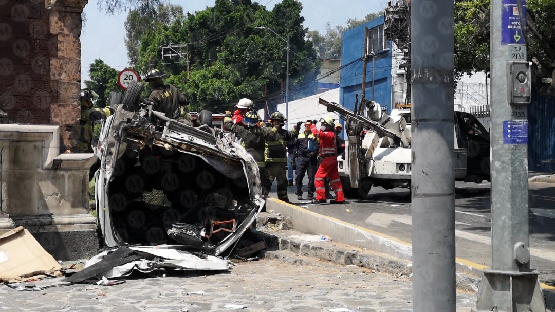 La camioneta de transporte público se quedó sin frenos | Especial