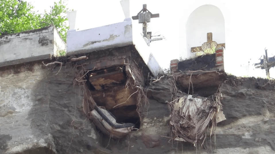 Reubicarán tumbas en Morelos