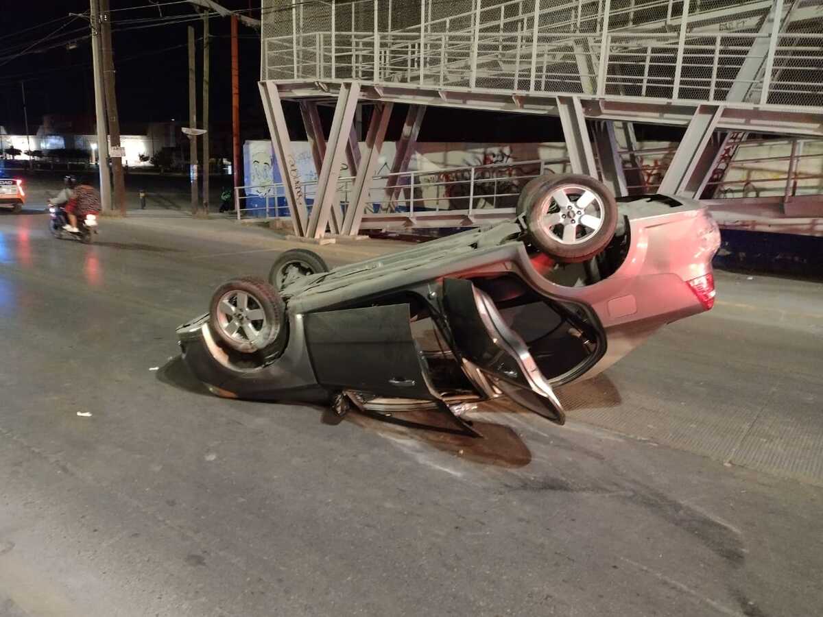 Choque volcadura sobre carretera Torreón-Matamoros | Milenio Digital