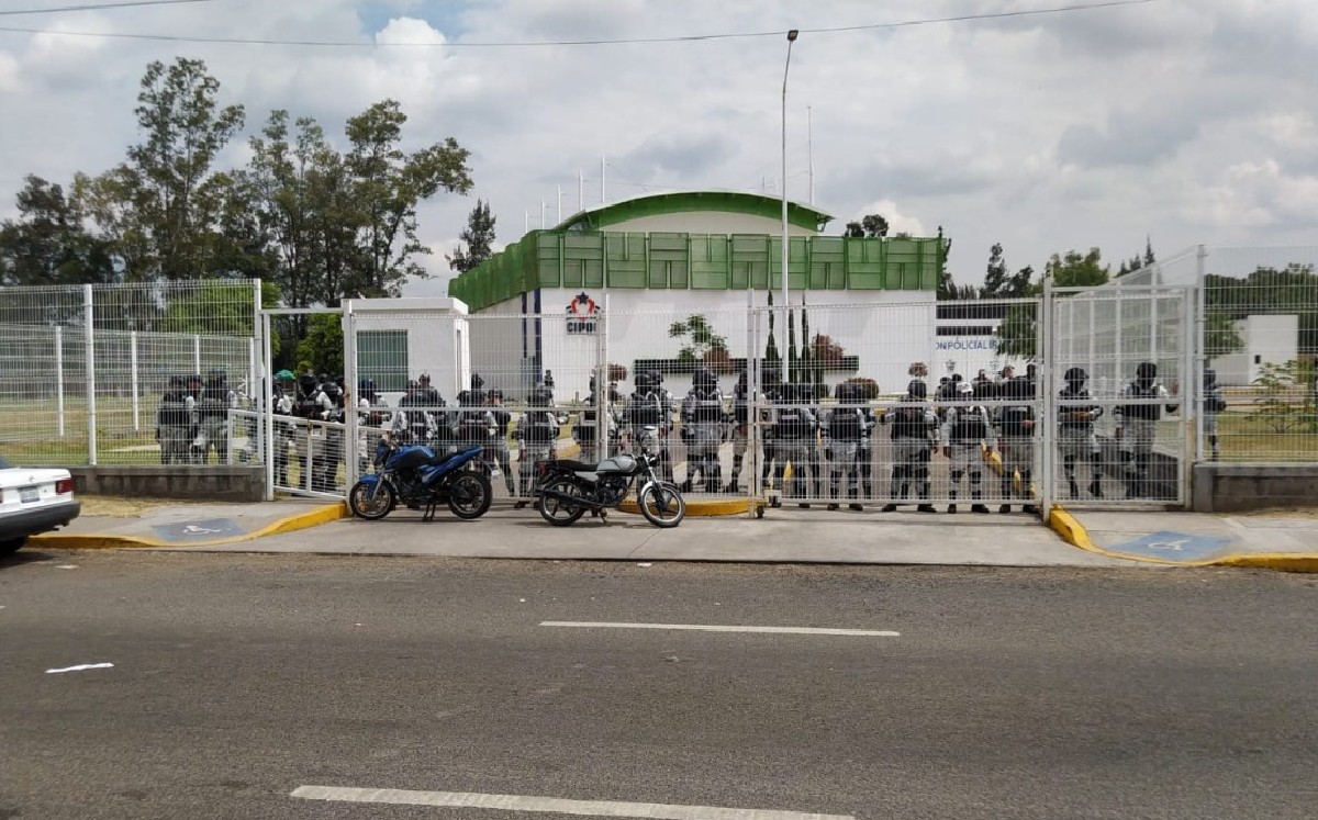 En Irapuato realizan baja masiva de elementos de la policía municipal / Especial