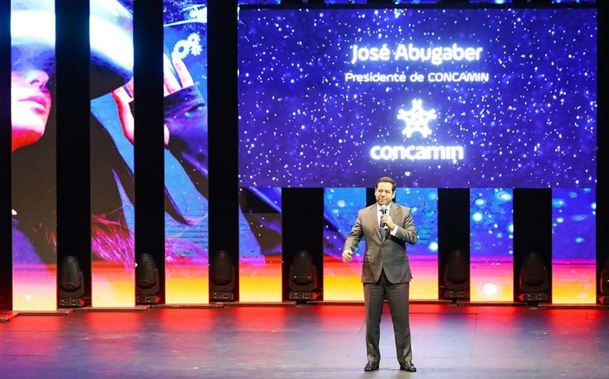 El presidente de Concamin, José Abugaber, destacó el crecimiento de la industria nacional, a la que calificó como el motor económico de México. | Espe