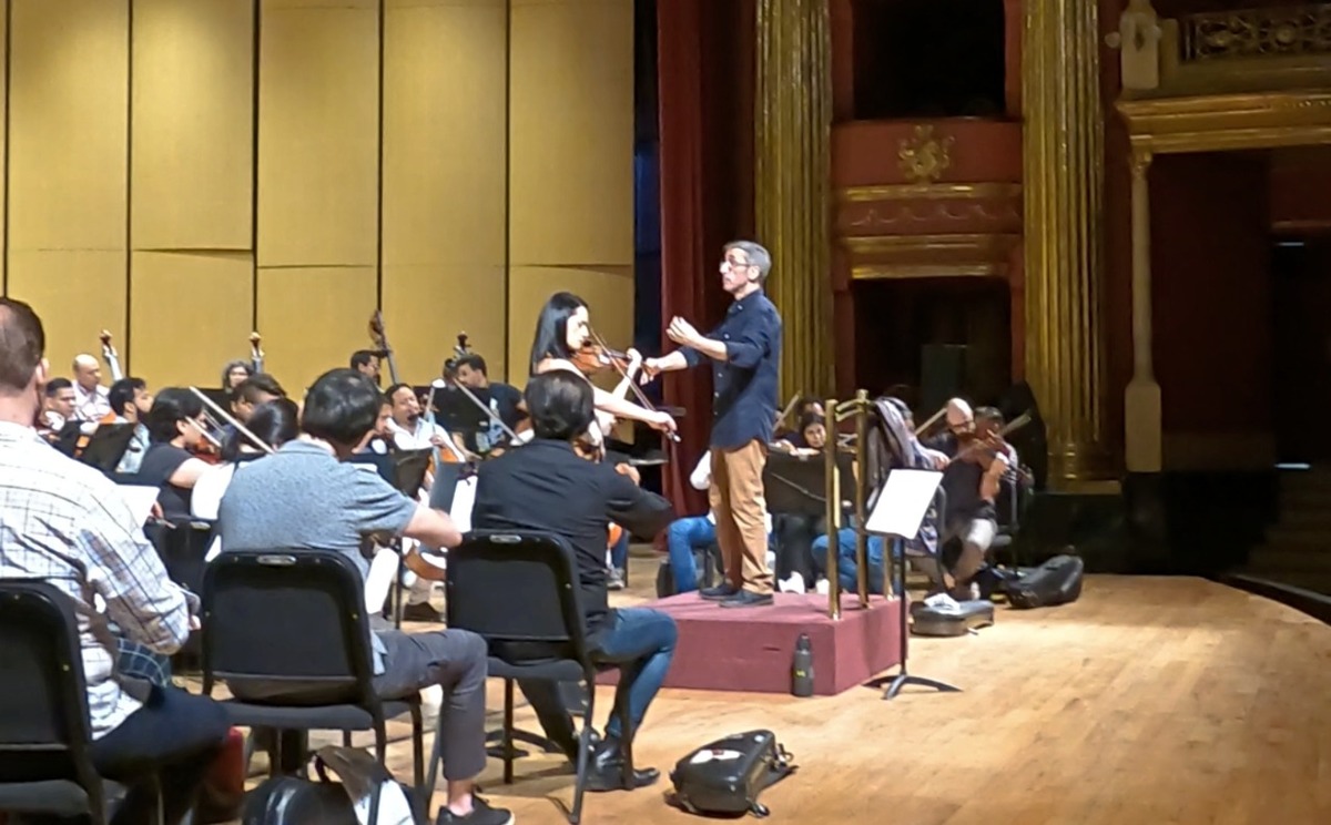Uno de los momentos del ensayo. (ENRIQUE VÁZQUEZ)