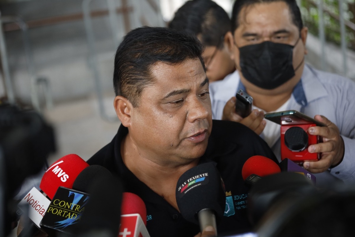 "Vengo a hablar de la renuncia del fiscal", dijo Mario Escobar en el Congreso. Foto: Jorge López