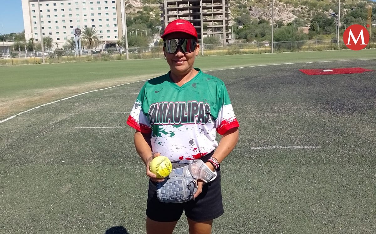 Aracely Sosa, deportista de Tamaulipas, es campeona nacional jonronera. (Sergio Sánchez)
