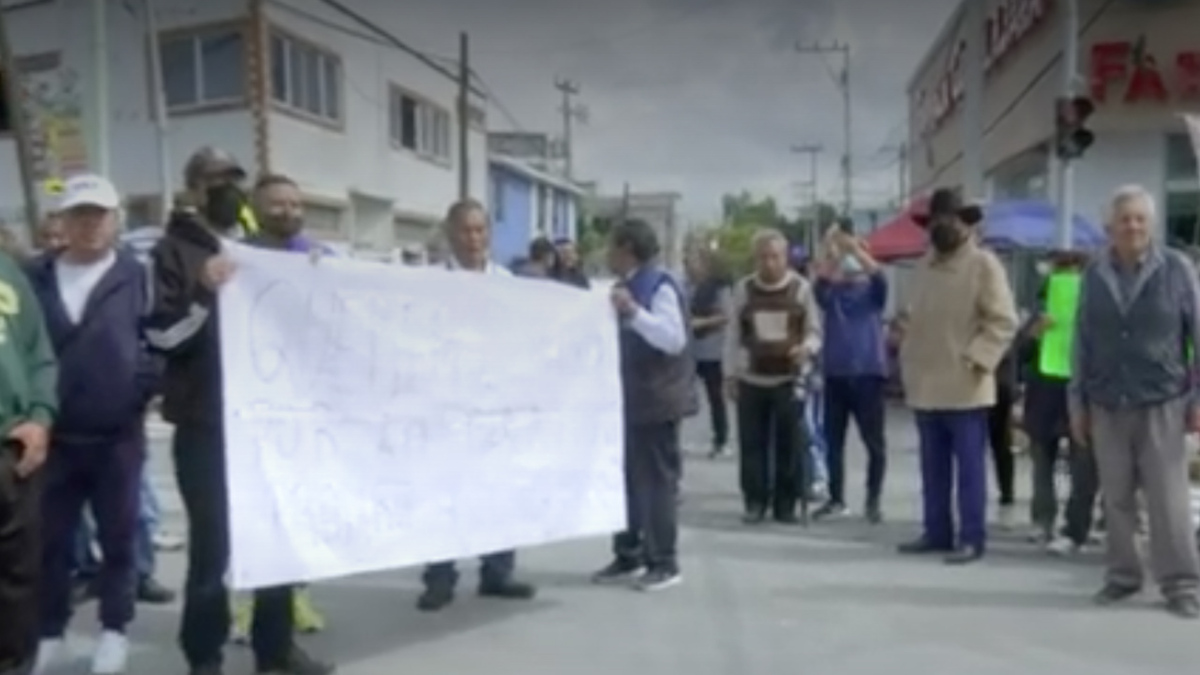 Bloqueo de vecinos por falta de agua en Ecatepec