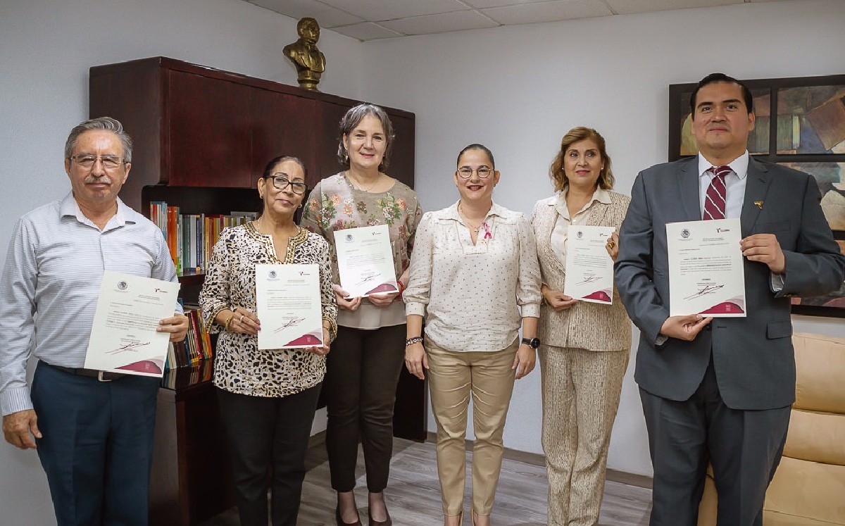 Entregan nombramientos a subsecretarios de la Secretaría de Educación de Tamaulipas. (Cortesía)