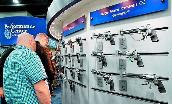 Exhibición y venta de armamento en Estados Unidos. John Sommers/Reuters