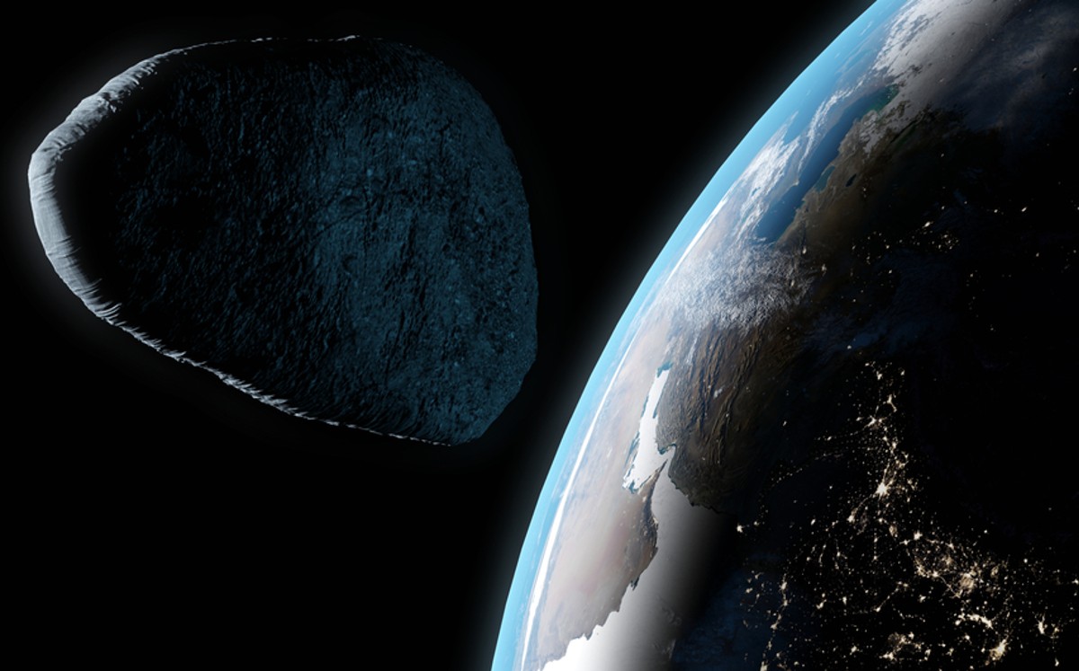 Imagen de asteroide acercándose a la Tierra | Shutterstock
