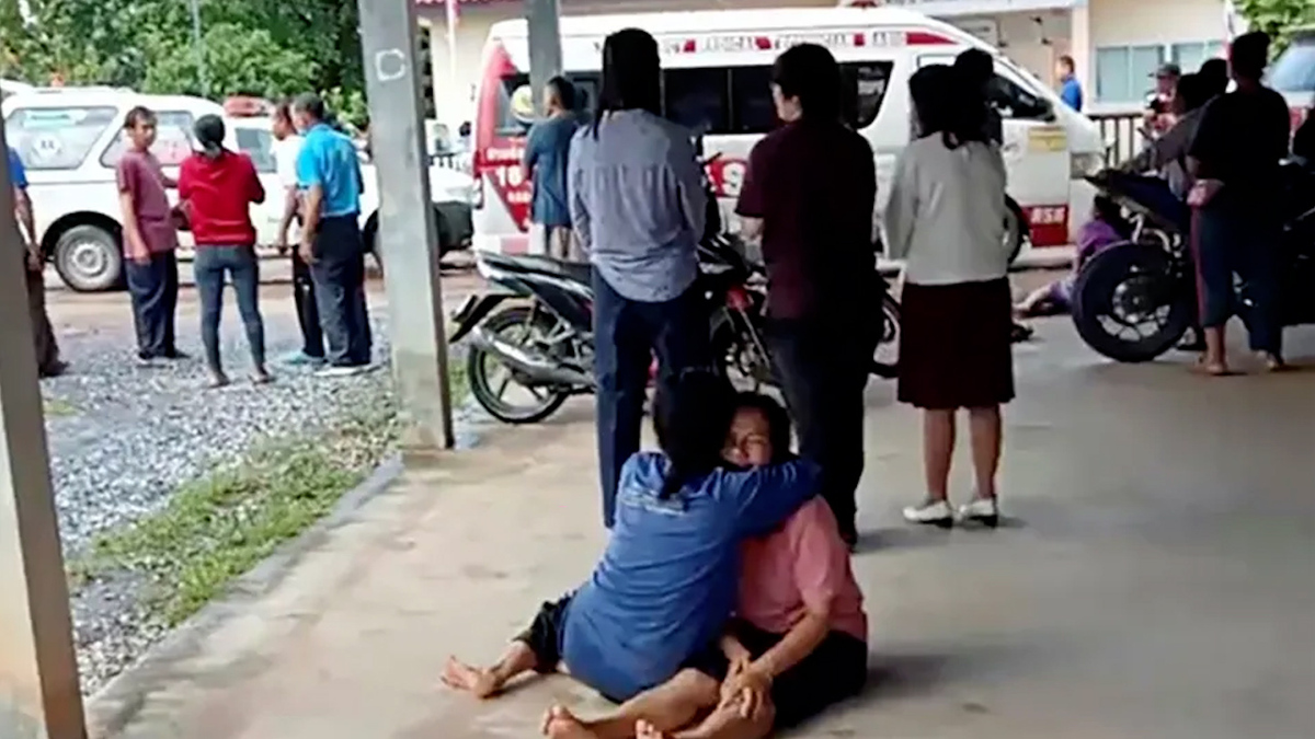 Ex policía ataca una guardería en Tailandia; asesino a 35 personas