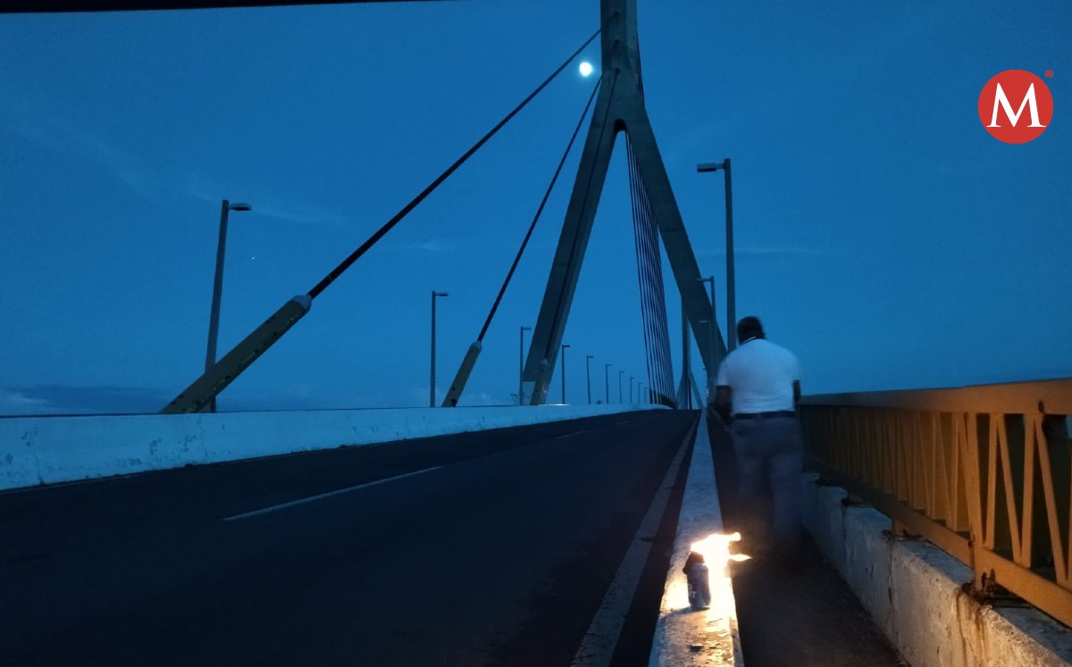Puente Tampico no tiene luz. (Jaime Maya)