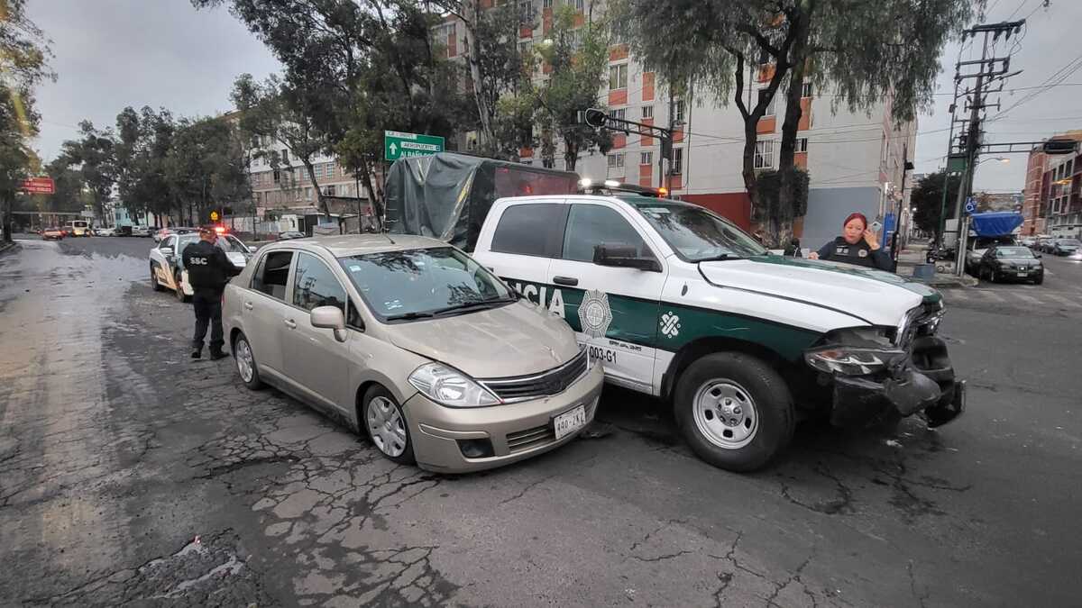 En Cdmx Patrulla Choca Contra Un Vehículo Y Deja 6 Lesionados Grupo