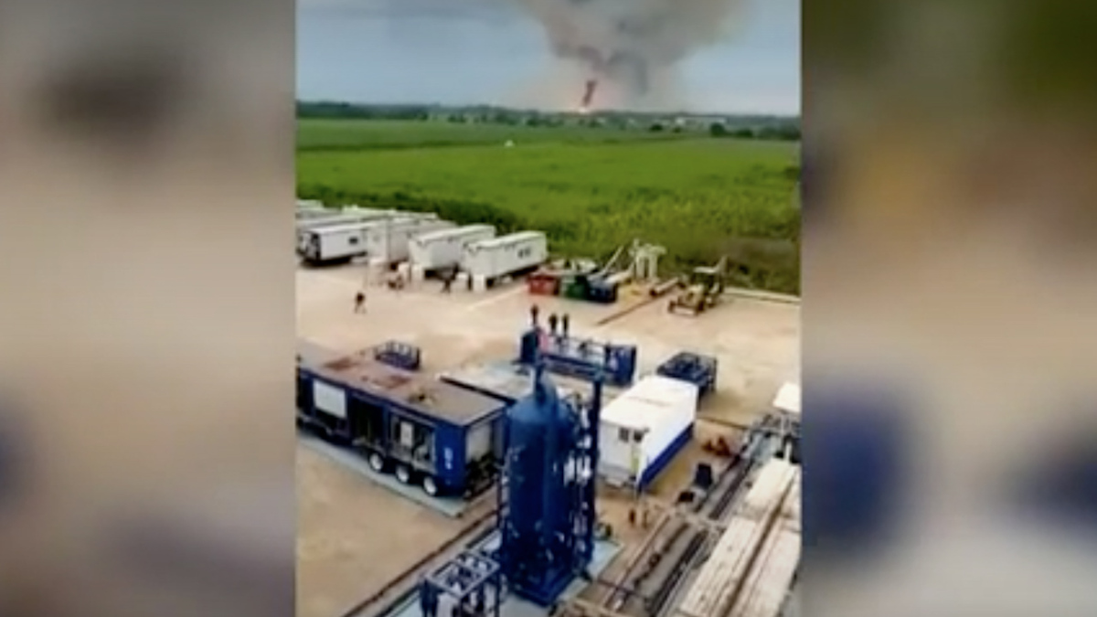 Explota ducto de Pemex en Huimanguillo; saldo de 1 muerto y un menor herido