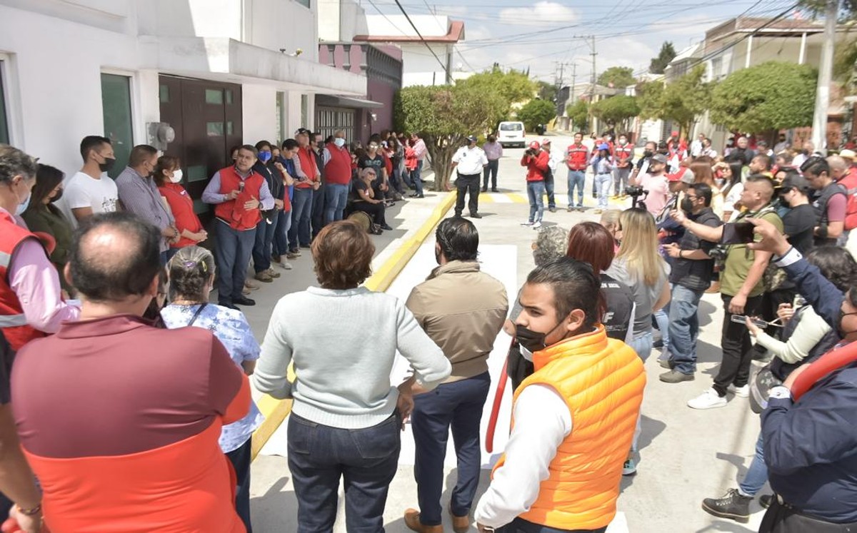 Mejorando la imagen urbana de Miraflores, se inauguraron tres calles en este fraccionamiento.