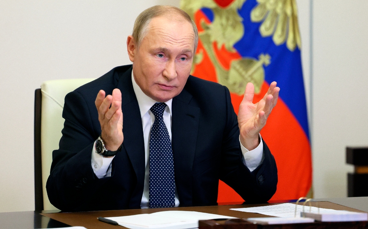 El presidente ruso habla a los docentes ganadores y finalistas del concurso Maestro del Año. | AP