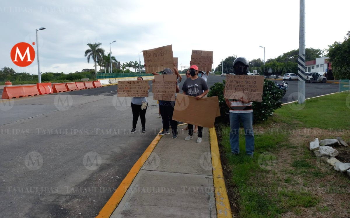 Piden la reubicación y cancelación del cobro. (Sandra Sosa)