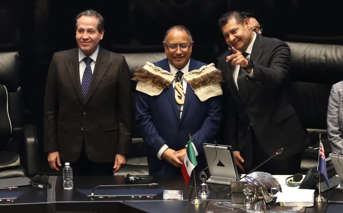 Alejandro Armenta Mier celebró la realización de este encuentro. | Javier Ríos