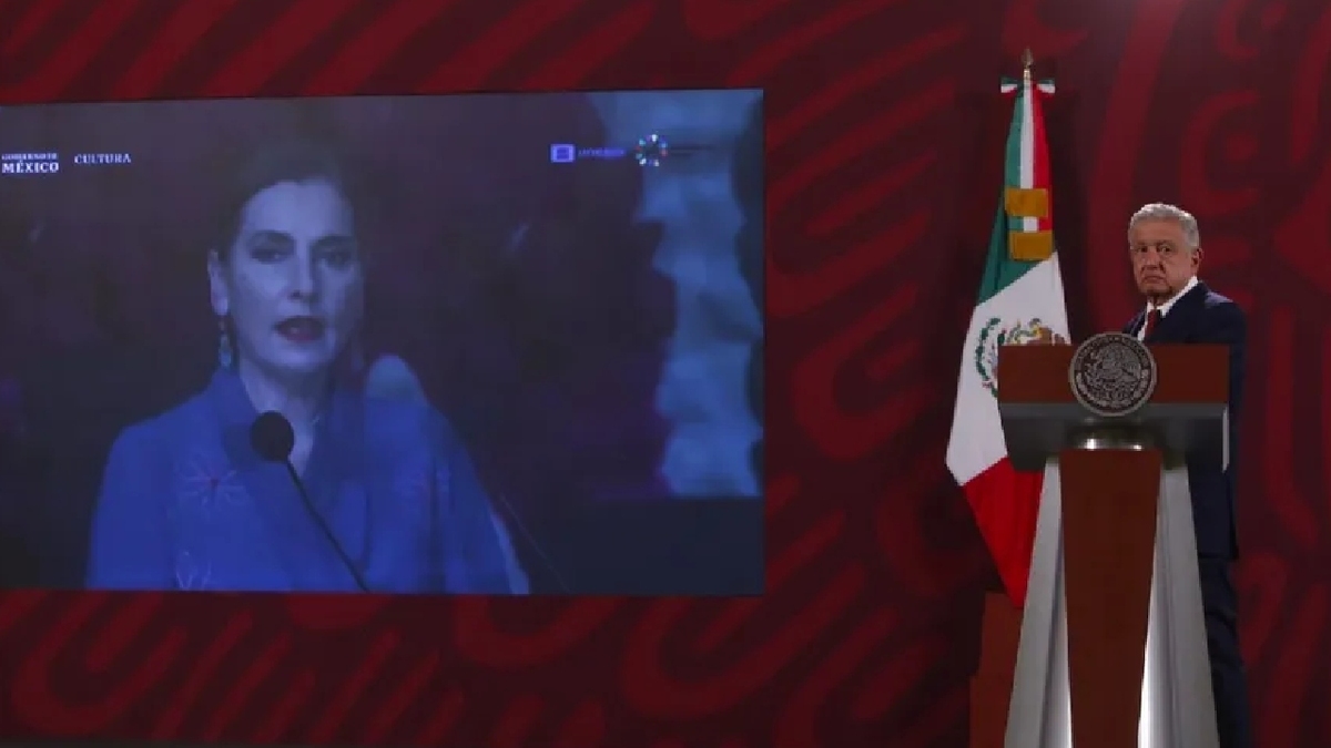 Beatriz Gutiérrez no aspira a ningún cargo, dice AMLO