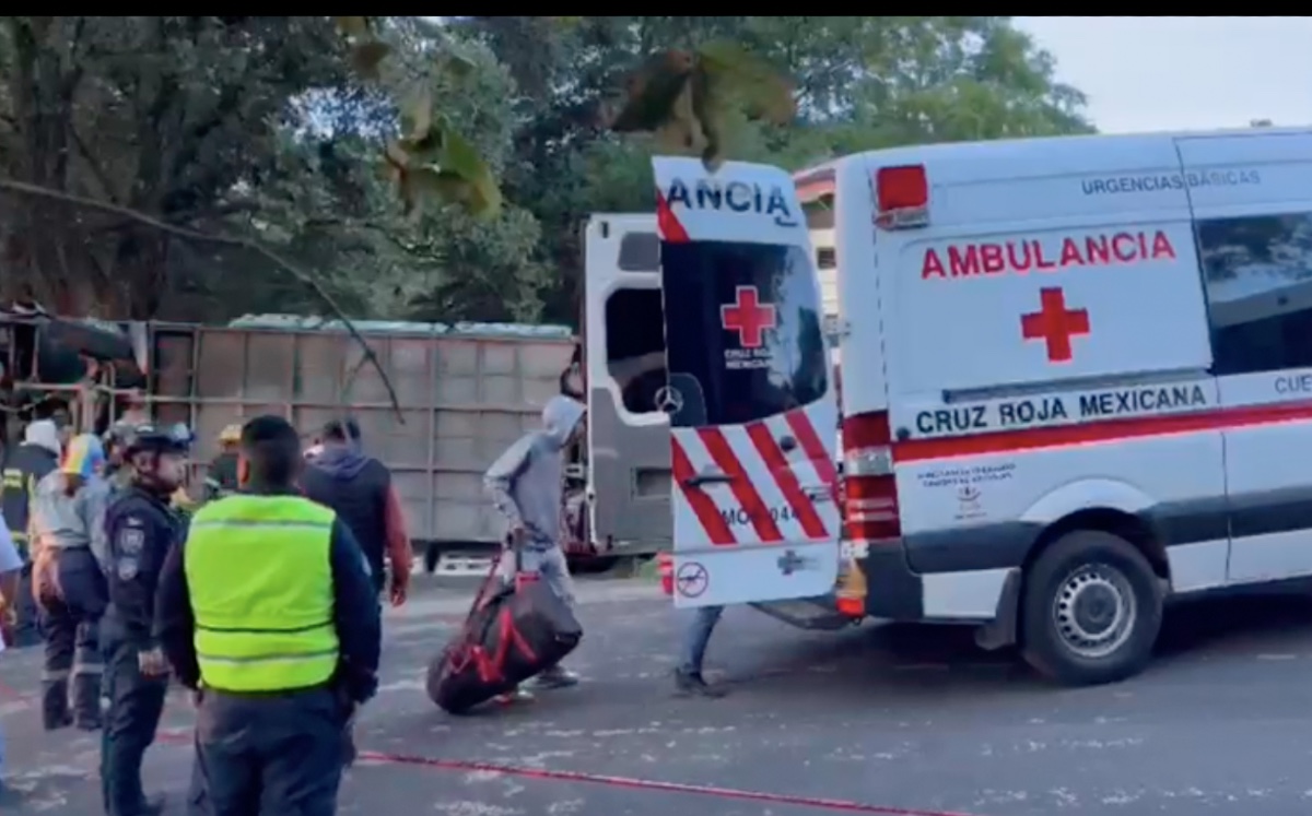 Cuerpos de emergencia llegaron al lugar. (Especial)